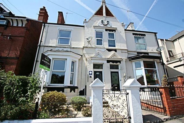 Viewed 1172 times in the last 30 days. This communal property has utilities included in monthly rent, a room is available to rent now. Marketed by Pinewood, 01246 494706.