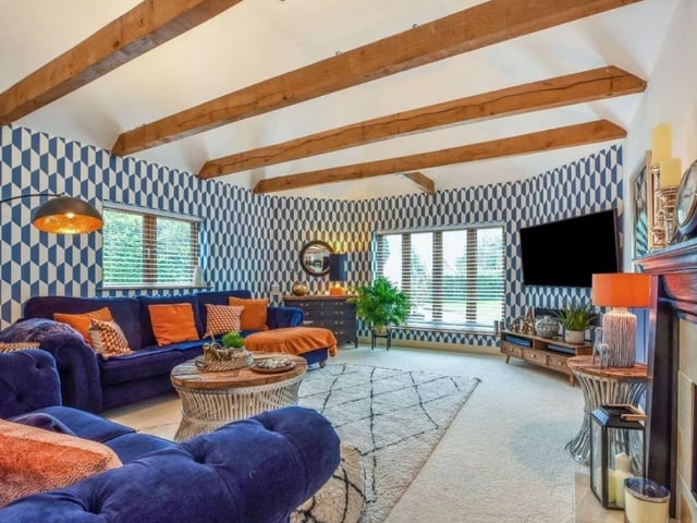 This property is located in New Road, Lovedean and it is being sold for £1,250,000.