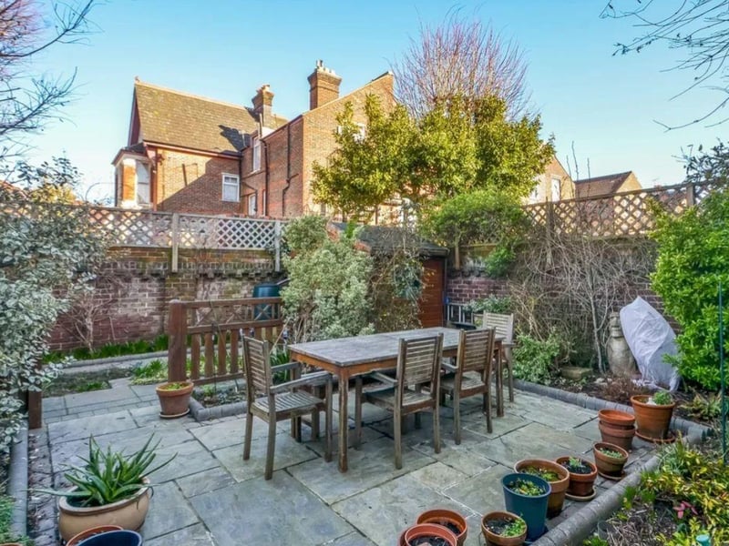 This impressive five bedroom property is located in the heart of Southsea and is only a short distance to Canoe Lake.