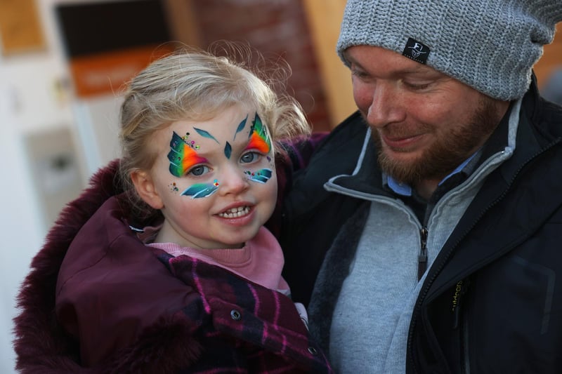 Half term farm visiting Fort Nelson in Portsmouth, Hampshire.

Pictured is Hallie Paddock, 3, having her face painted.

Monday 12th February 2024.

Picture: Sam Stephenson.
