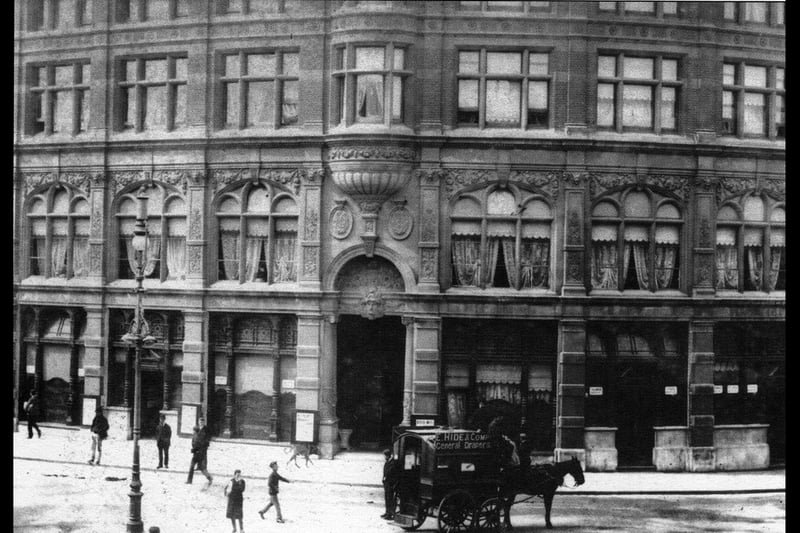One of Portsmouths premier hotels, the Central on the corner of Commercial Road and Edinburgh Road circa 1920's.