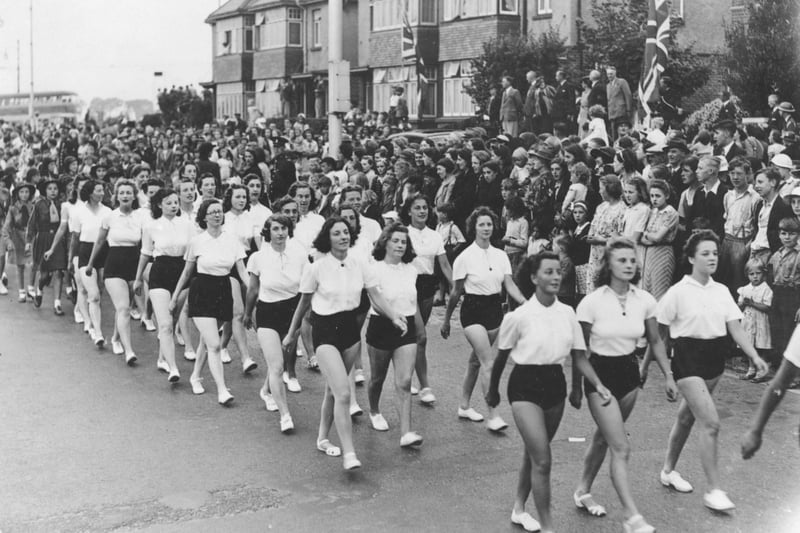 Girls parade along Chestnut Avenue, Milton  in the Do Your Bit week 1941.