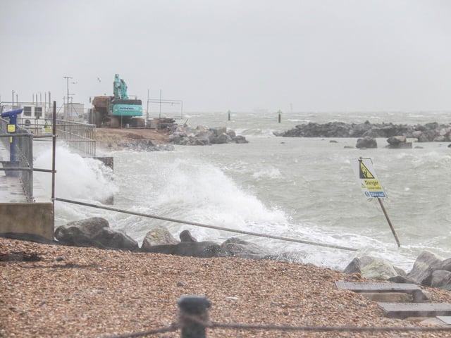 Storm in Southsea and Old Portsmouth.Picture: Habibur Rahman