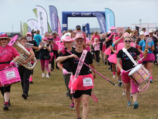 Cancer Research UK Race for Life on Southsea Common.
Picture Stuart Martin (220421-7042)
