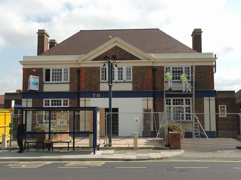 Opened in the 1930s, this pub in Northern Parade, Hilsea, originally had two bars but when it was taken over by national firm Punch Taverns they were knocked into one. In 2009 the building was bought by the Co-operative society and it is now a convenience store
