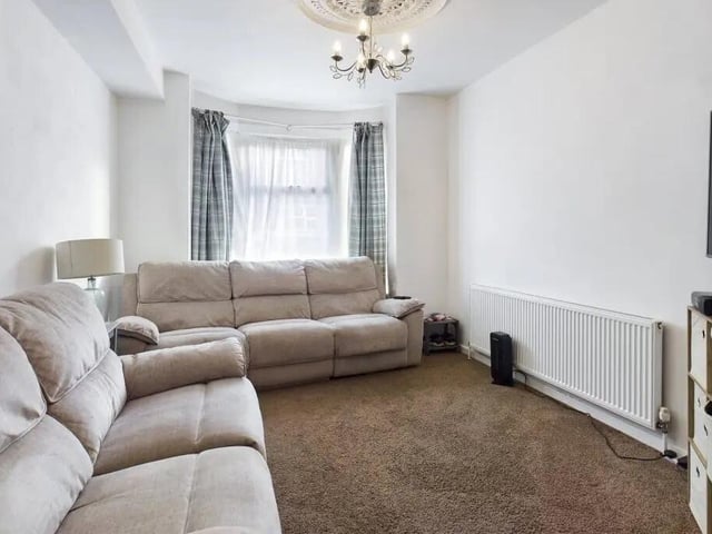 Westbourne Road, Portsmouth. 3 bedroom. Part buy part rent, leasehold, ideal for FTB or someone looking to downsize. £130,000.