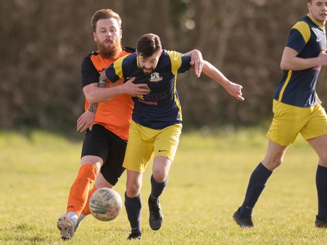 Pelham (blue & yellow) v AFC Farlington. Picture by Keith Woodland
