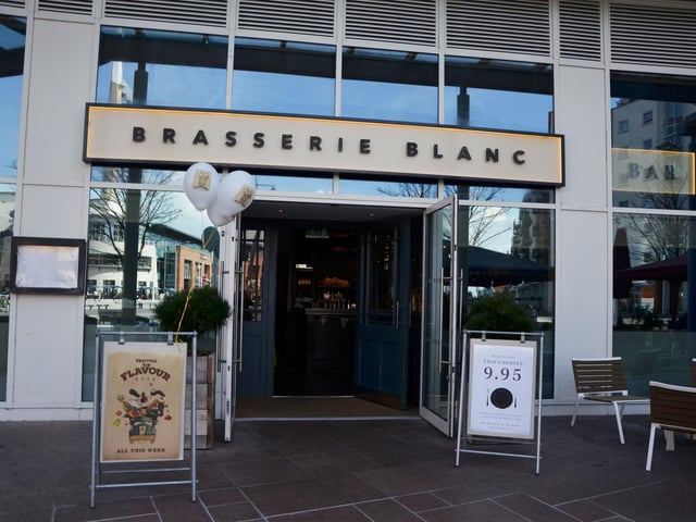If you are visiting Gunwharf Quays for shopping or a trip up the Spinnaker Tower, Brasserie Blanc is one the best places to eat according to TripAdvisor. It has a a 4.5 rating from 1,976 reviews.