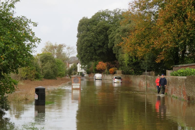 Wallington shore road in Fareham was flooded.