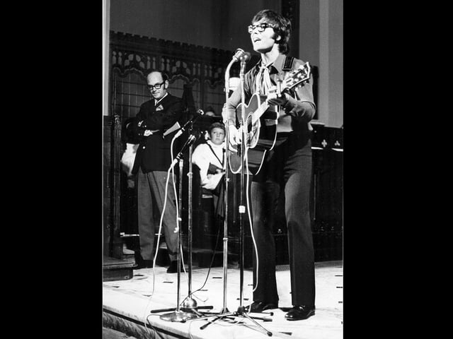 Cliff Richard at St Judes Church, Southsea, September 1970. The News PP73