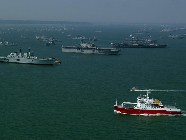 International Fleet Review, Trafalgar 200 celebrations photographed from the air 28th June 2005.HMS Endurance. Picture Paul Jacobs  053052-2