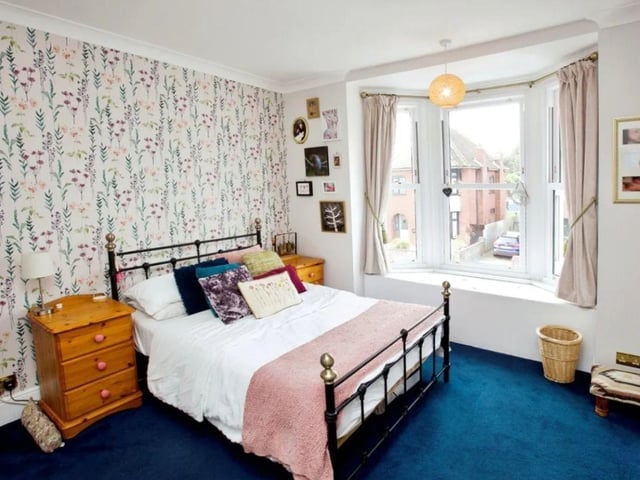The listing says: "Upon entering, you are greeted by a welcoming atmosphere that flows seamlessly throughout the home. The ground floor features a separate lounge and dining room, providing ample space for relaxation and entertainment. The fitted kitchen offers functionality and understated style."