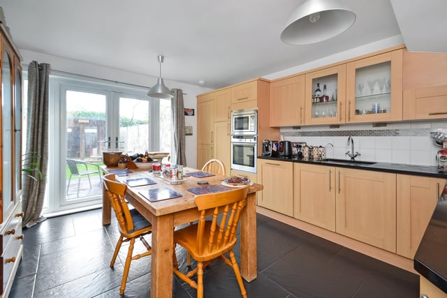 8 Carne Place, Port Solent, Portsmouth, Hampshire
Guide Price ~ £500,000 ~ Freehold