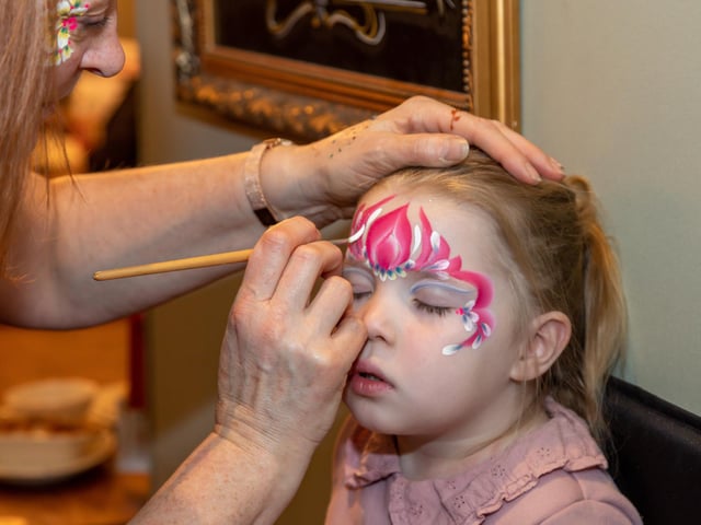 Sienna Sadler (3) has her face painted during opening day at the Brewers Fayre. Picture: Mike Cooter (040323)
