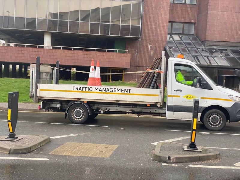 Police cordoned off much of Kingston Crescent this morning, after a "suspicious package" was found. A bomb disposal unit was called.