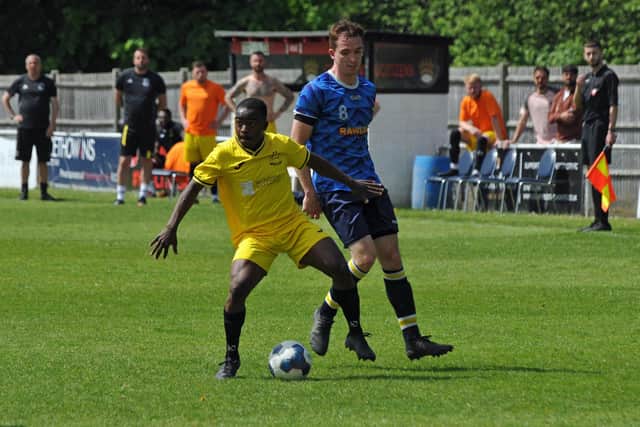 Harvest (yellow) v Hook. Picture by Ian Grainger.