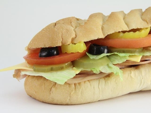 Subway at 110 Commercial Road, Portsmouth was 5 rated on February 20.