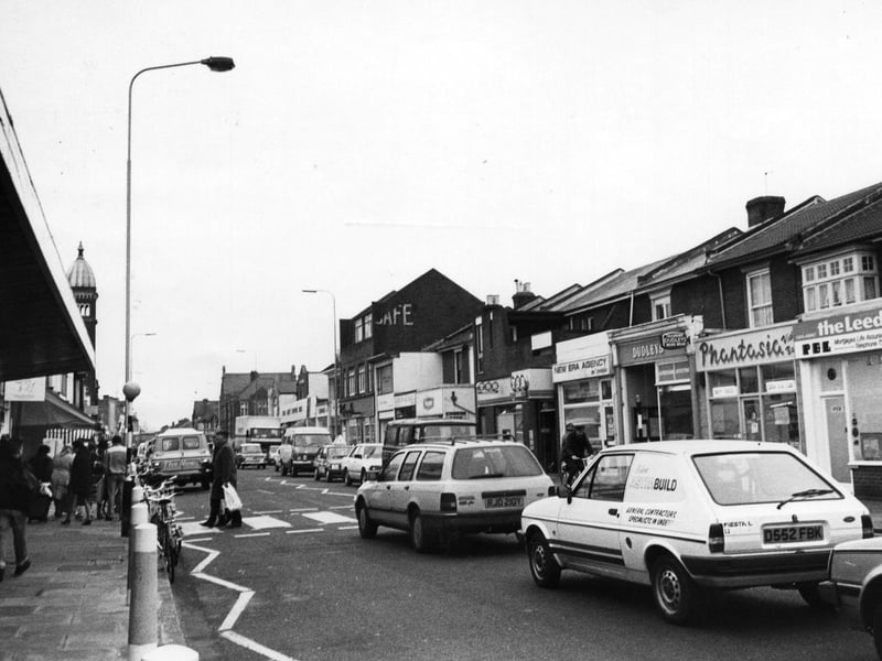 Albert Road, Southsea in December 1987. The News PP4426