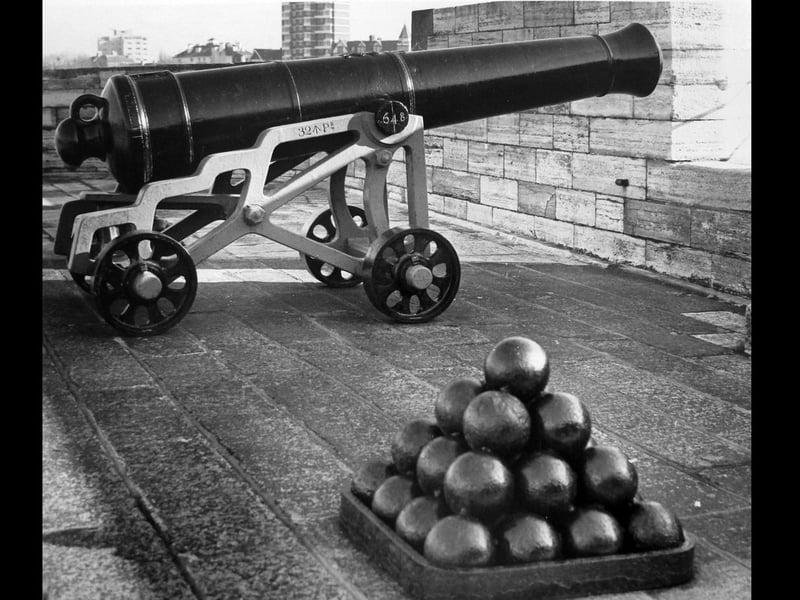 Southsea Castle 32 pounder on iron garrison carriage. March 1973
