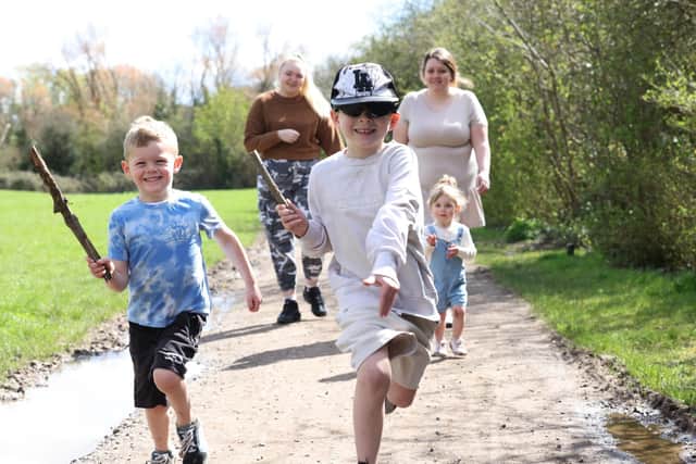 Pictured is Maddie Blake and Lauren Walker, (Back row) with kids Reubem 5m Ronnie, 7 and Bella, 2.
Picture: Sam Stephenson.
