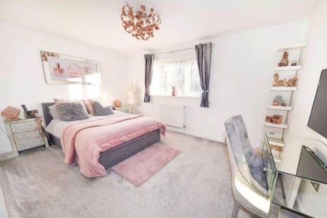 The listing says: "Extended executive style extended detached home in popular topaz grove location. A five bedroom detached house located in Topaz Grove, Waterlooville."