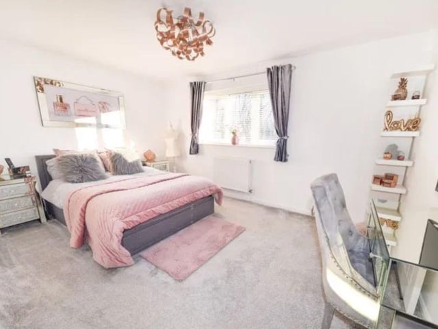 The listing says: "Extended executive style extended detached home in popular topaz grove location. A five bedroom detached house located in Topaz Grove, Waterlooville."