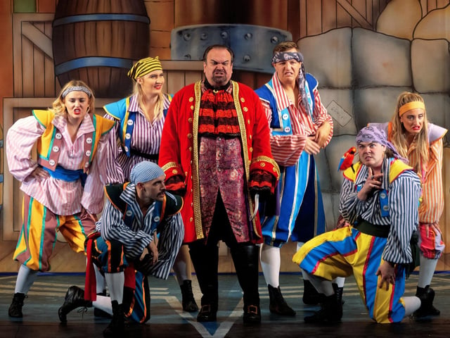 Hook is the Kings Theatre pantomime for 2023, starring Shaun Williamson as Hook
Picture by Alan Bound for The Kings Theatre