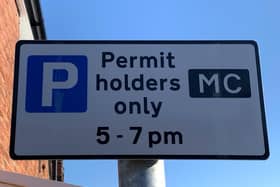 Residential parking zone users in Portsmouth will receive a discount on renewal of their permit following the current parking suspension.