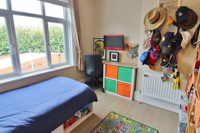 The listing says: "Ground floor accommodation boasts a 16ft reception room with log burner and feature fireplace, a 14ft dining room leading onto a modern fitted kitchen with quartz worktops, plus a downstairs WC."