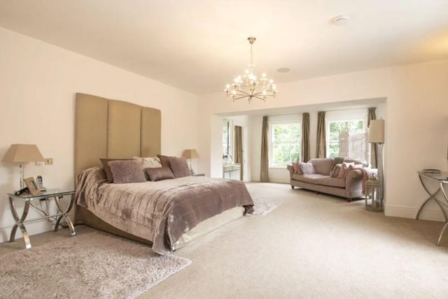 The listing says: "All thought has been given to satisfying every modern day living requirement with expansive accommodation flowing seamlessly from one room to the next, the ideal house for entertaining."