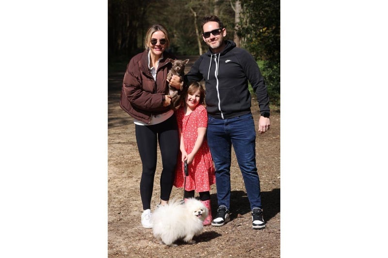 Pictured is John Phillips, Lucy Phillips, Penny, 7, and dogs Elizabeth Taylor and Olive.
Picture by Sam Stephenson