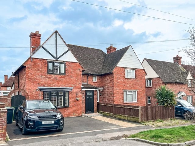 This home is located near two local schools - Portsdown Primary School and Medina Primary School.