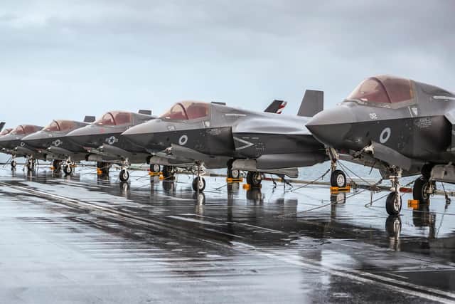 British and American F-35s pictured on HMS Queen Elizabeth.