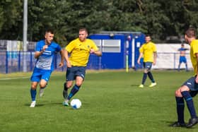 Milton Rovers 'Legends' player Aston Leigh gets away from his man. Picture: Mike Cooter (050921)