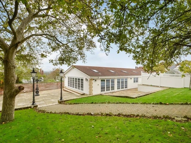 Inside the five bed detached house for sale in Portsdown Hill Road for £2.5m 


Photo credit: Zoopla