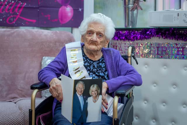 Barbara McMahon at Russell Churcher Court, Gosport with the card she received from the king
Picture: Habibur Rahman