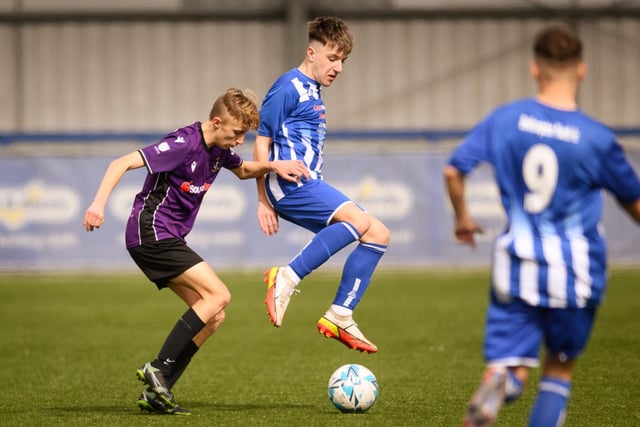 Action from the Portsmouth Youth League U15 Challenge Cup final between Bedhampton Youth (blue and white kit) and Gosport Falcons. Picture: Keith Woodland (190321-1135)