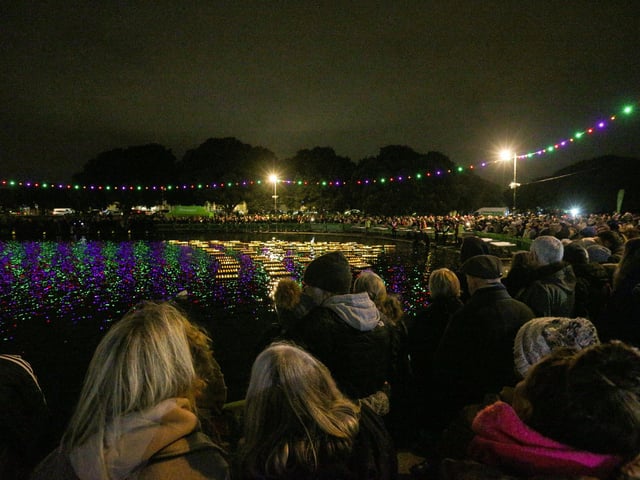 Rowans Hospice Lake of Lights, Canoe Lake, SouthseaPicture: Chris Moorhouse (jpns 171223-49)