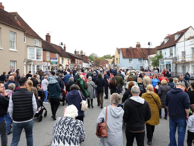 Titchfield's walking parade in Frog Lane