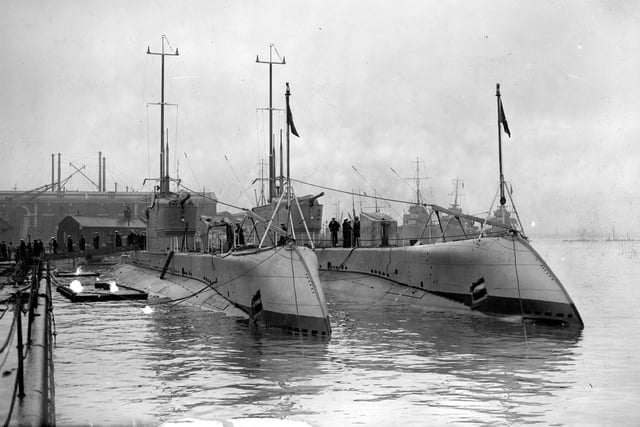 November 1929:  Two Submarines from Chile docked at Portsmouth harbour.  (Photo by Fox Photos/Getty Images)