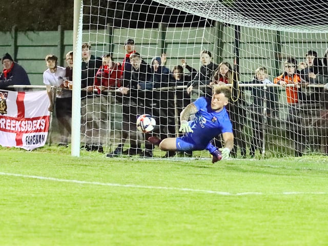 Fareham keeper Luke Deacon. Picture by Ken Walker