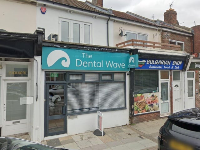 The Dental Wave on Highland Road, Southsea has a rating of 4.6 from 164 Google reviews. One person said: "I have always been nervous of dentist visits but my whole experience was excellent at the Dental Wave."