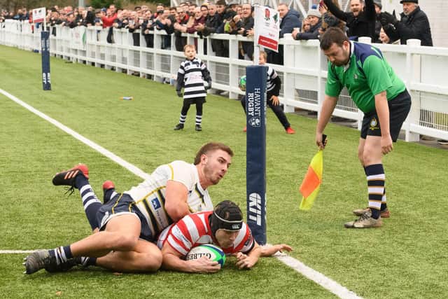 Havant's Richie Janes had his try disallowed. Picture: Keith Woodland (111221-330)