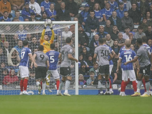 Number of Bristol Rovers fans present: 1,991.
