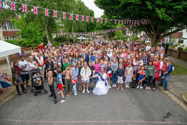 Platinum Jubilee parties across Portsmouth on Sunday 5th June 2022
Pictured: Jubilee celebrations at Carmarthen Ave, Drayton, Portsmouth with Lord Mayor, Hugh Mason and Lady Mayoress, Marie Costa
Picture: Habibur Rahman