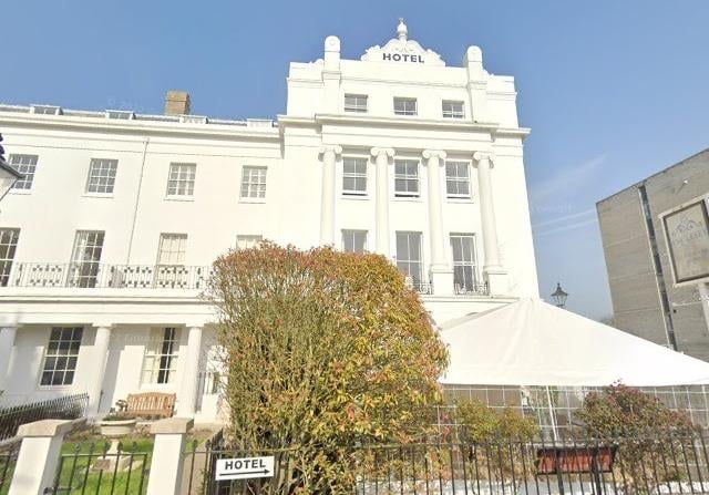 Anglesey Hotel presents an elegant and sophisticated vibe and the venue caters up to 45 people.