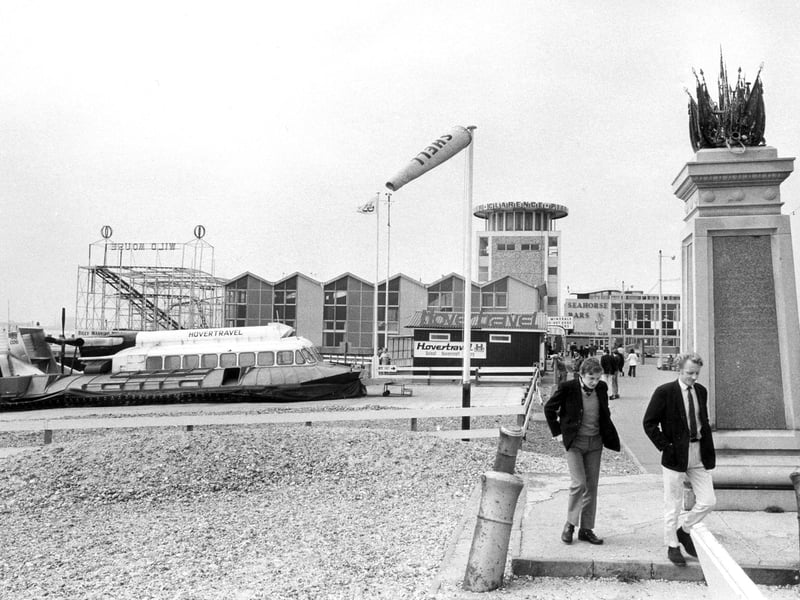 Clarence Esplanade with the hovercraft waiting for customers on December 23, 1972. The News PP4504