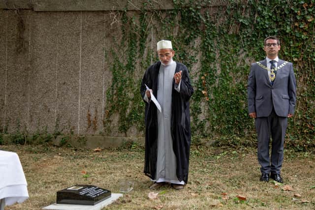 Prayers lead by Sheikh Fazle Abbas Datoo with Deputy Lord Mayor, Tom Coles near the headstone of Ibrahim Hussain at Kingston Cemetry

Picture: Habibur Rahman
