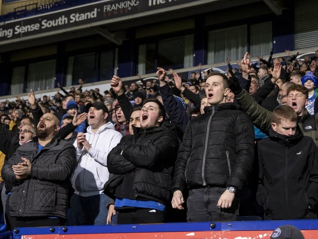 Away attendance: 700; Overall attendance: 13,809