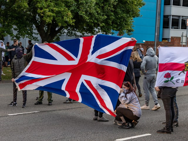 The M275 is brought to a standstill by Anti-immigration protesters. Picture: Mike Cooter (070824)
